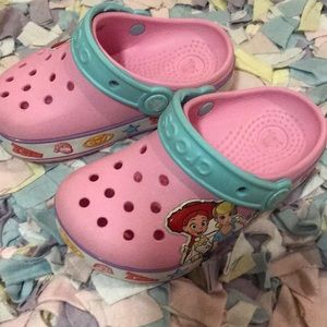 Toy story toddler crocs size 9